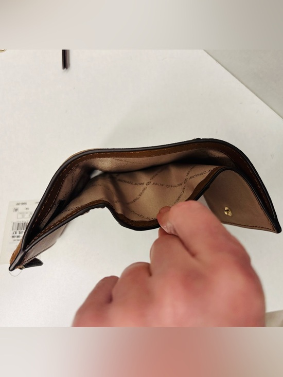 Michael Kors Saffiano Leather Trifold Wallet Brown with Gold Hardware NWT - Picture 4 of 4